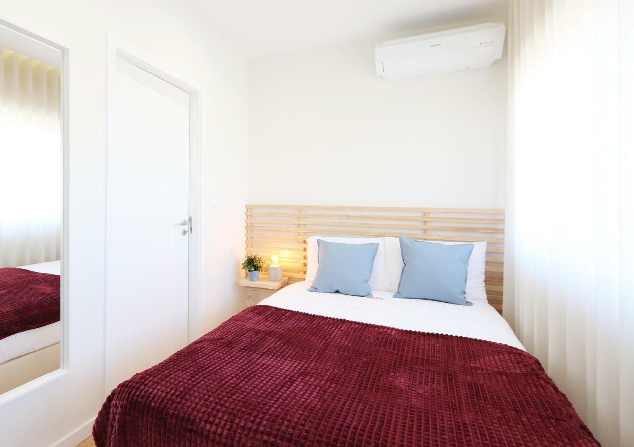Hm - Living Batalha Square 1 Apartment Porto Exterior foto